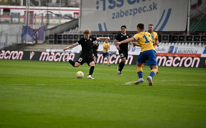 Káder posilnil skúsený stredopoliar